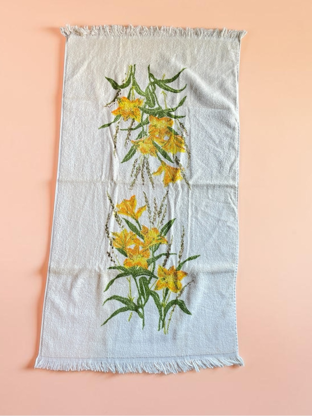 Vintage 70s JCPenney Bath Towel Yellow Lily Wheat Floral Fringe Retro 42x20